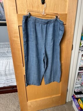 Casual Lightweight Blue Cropped Pants